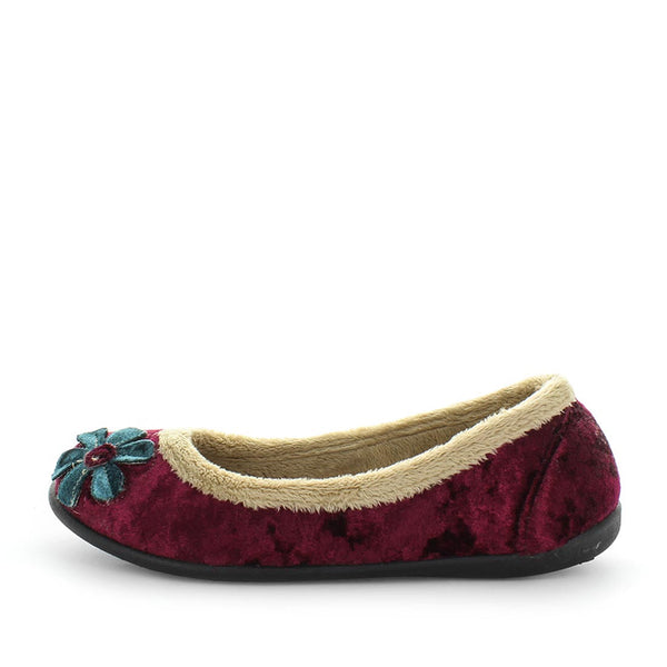 Panda Elgin Women's Slippers - Burgundy (9003572986079)