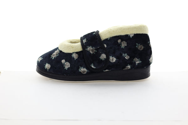 Panda Emee Women's Slippers - Black Floral (9005720830175)