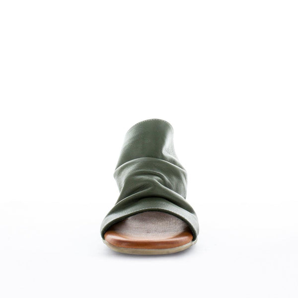 HEVETTE (8088043880671) (9091841425631)