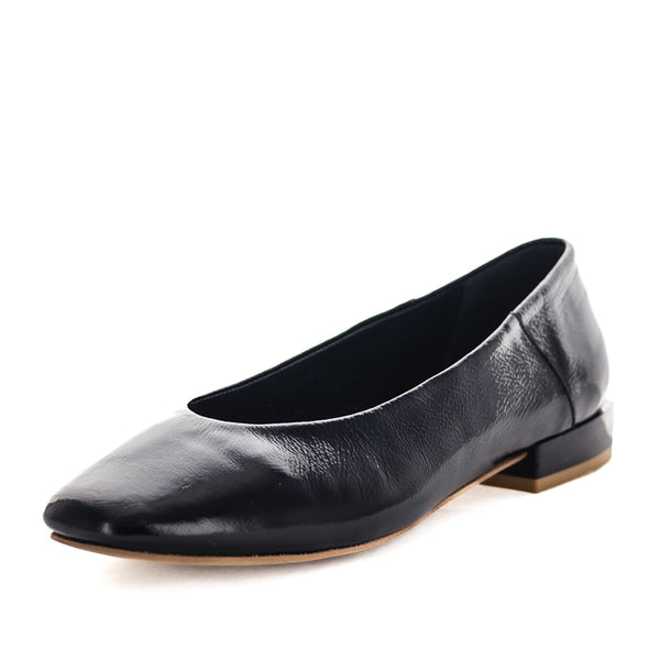 Zola Hilia Womens Slip Ons - Black Patent (9022254645471)