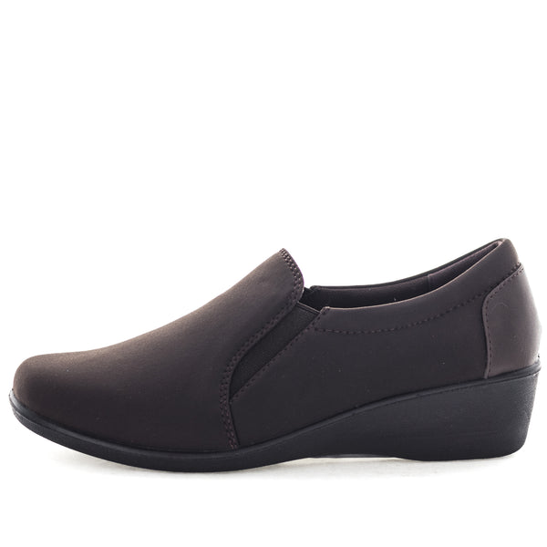 Aerocushion Madora Women's Slip Ons - Brown