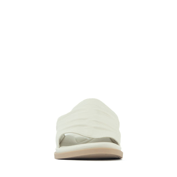 Aerocushion Molly Women's Ruched Slide Sandals - Cream