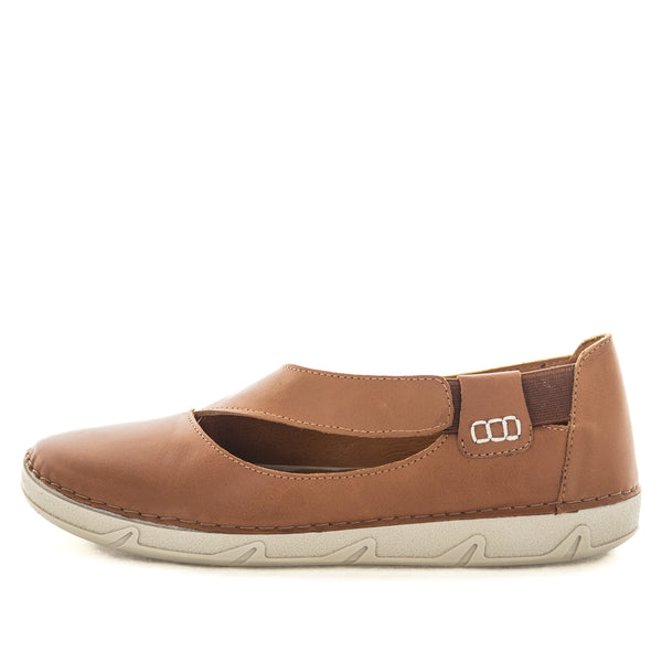 Soft Tread Bobby Women's Slip Ons - Tan