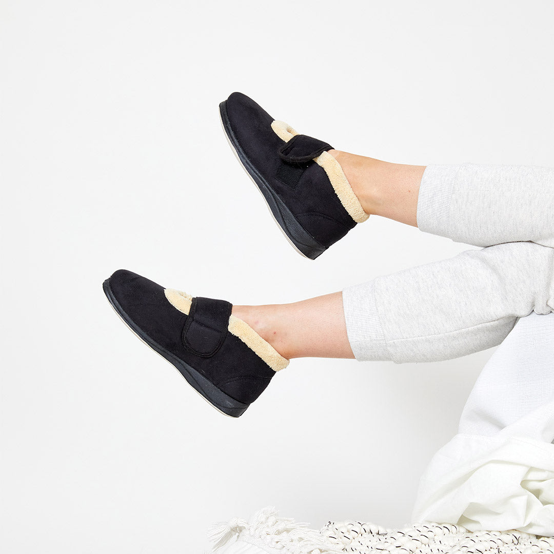 EMEE by PANDA - iShoes - NEW ARRIVALS, What's New, What's New: Most Popular, Women's Shoes, Women's Shoes: Slippers - FOOTWEAR-FOOTWEAR