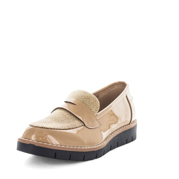 Wilde Sips Women's Loafers - Camel Patent